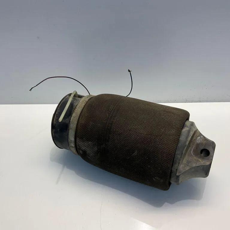 Luftfederkissen hinten links MERCEDES-BENZ E (W211) E 320 CDI (211.022) 2113200925
