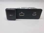 USB JAGUAR F-PACE (X761) 2.0 AWD L8B219E110CC