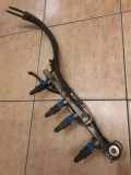 KRAFTSTOFFVERTEILER EINSPRITZLEISTE VERTEILERROHR AUDI A4 (8D2, B5) 1.6 050133681A