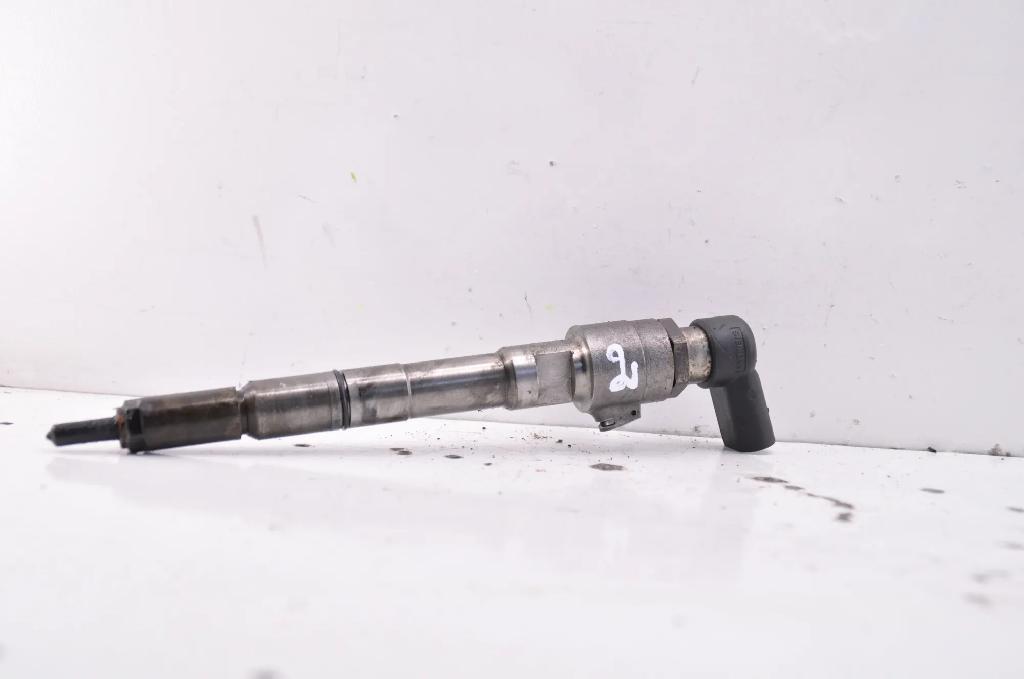 Einspritzdüse VW GOLF VI (5K1) 1.6 TDI 03L130277B