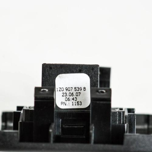 Andere Steuergeräte SKODA OCTAVIAII (1Z3) 1.8 TSI 1Z0907539B Bild Andere Steuergeräte SKODA OCTAVIAII (1Z3) 1.8 TSI 1Z0907539B