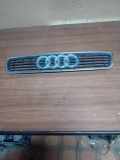 Gitter Grill vorne links AUDI A4 (8D2, B5) 1.9 TDI 8D0853651