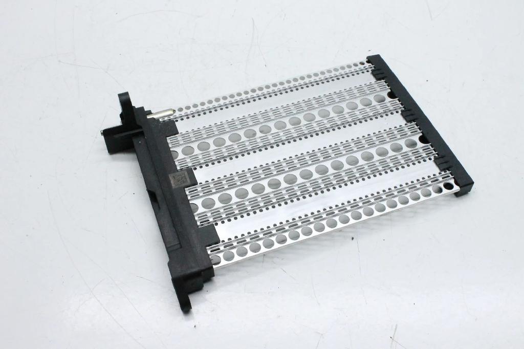 Elektrischer Schulterschulterkühler VW PASSAT Variant B8 (3G5) 2.0 TDI 5Q0963235C