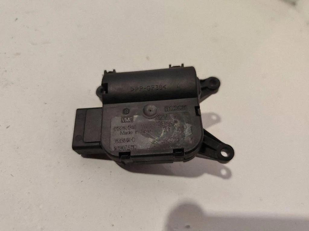 Air Flap Motor VW CADDY III Furgon (2KA, 2KH, 2CA, 2CH) 1.9 TDI 983384KD