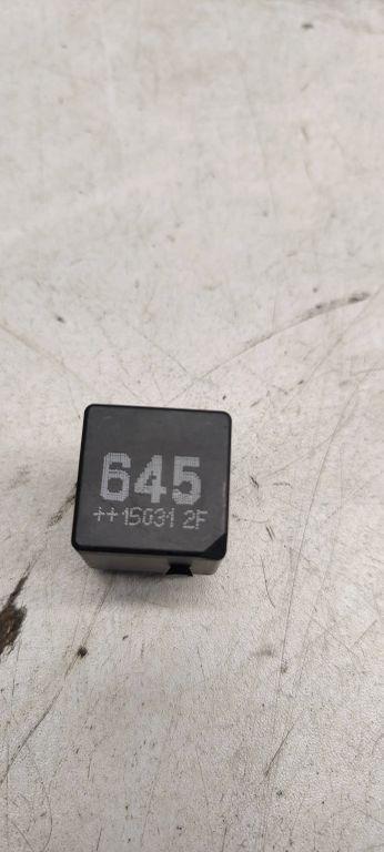 Relais VW Passat B7 Alltrack (36, B7) 4H0951253A