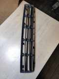 Gitter vorne unten VW GOLF IV Variant (1J5) 1.9 TDI 1J0853677A