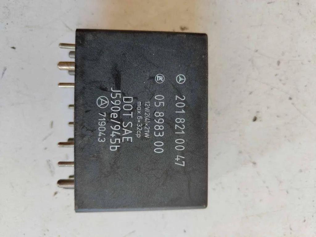 Andere Steuergeräte MERCEDES-BENZ E (W124) E 200 (124.019) 05898300 2018210047