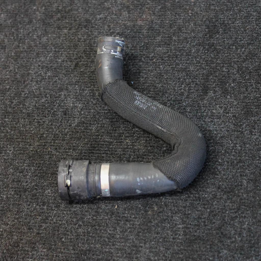 Schlauch Kühlung AUDI Q7 (4L) 3.0 TFSI quattro 7L8121078C Bild Schlauch Kühlung AUDI Q7 (4L) 3.0 TFSI quattro 7L8121078C