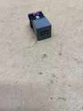 Relais Audi A4 Avant (8E, B7) 8D0951253A