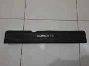 Schwellerinnenverkleidung vorn rechts KIA SORENTO I (JC) 2.5 CRDi 858742P200