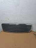 Gitter Grill vorne links MERCEDES-BENZ E T-Model (S211) E 270 T CDI (211.216) A2118800283