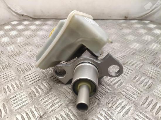 Bremszylinder BENTLEY CONTINENTAL FLYING SPUR (3W_) 6.0 2686 3D0611301B Bild Bremszylinder BENTLEY CONTINENTAL FLYING SPUR (3W_) 6.0 2686 3D0611301B