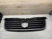Gitter Grill vorne links VW PASSAT Variant B5 (3B6) 1.9 TDI 2811013