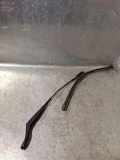 Scheibenwischerfuß PEUGEOT 2008 1.6 HDi 9673291980