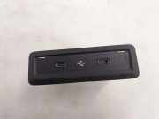 USB MERCEDES-BENZ CLA Coupe (C118) CLA 180 (118.384) A2478207502