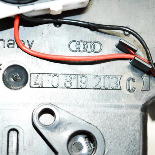 Andere Teile des Innenraums AUDI A6 Avant (4F5, C6) 2.0 TDI 4F0819203C Bild Andere Teile des Innenraums AUDI A6 Avant (4F5, C6) 2.0 TDI 4F0819203C