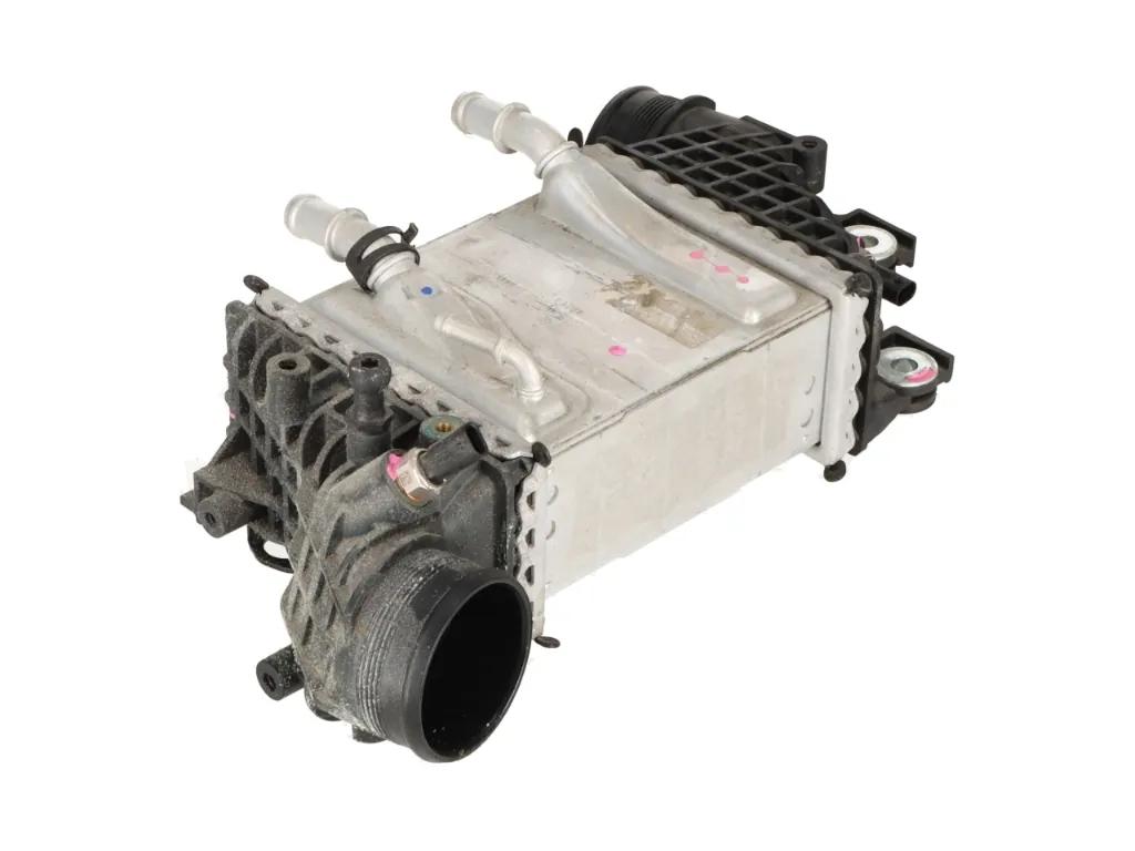 Ladeluftkühler VW Transporter T6 Kasten () 04L145749L