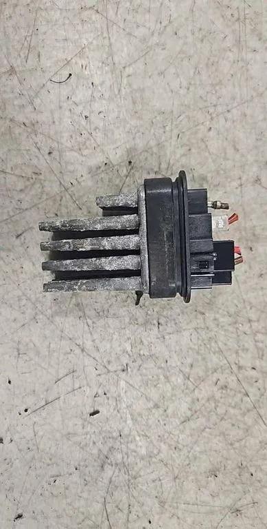 Blower Fan Relay OPEL ZAFIRA B (A05) 1.9 CDTI 05393960010 52488536