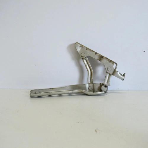 Motorhaubenscharnier vorne links SKODA OCTAVIAII (1Z3) 1.9 TDI 1Z0823301C Bild Motorhaubenscharnier vorne links SKODA OCTAVIAII (1Z3) 1.9 TDI 1Z0823301C