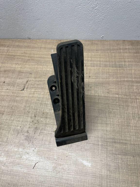 Fahrpedal Mercedes-Benz C-Klasse (W204) A2043000004