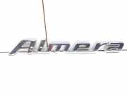 Emblem Nissan Almera Tino (V10) 90895BM400