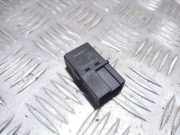 Relais Mitsubishi Carisma Stufenheck (DA0) MB953382