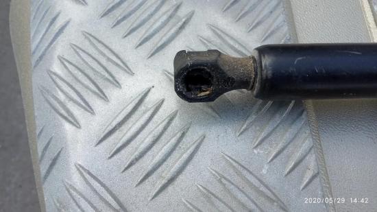 Heckklappe Gasdruckfeder links OPEL VIVARO Furgon (F7) 1.9 DI 91168256 8200162697 Bild Heckklappe Gasdruckfeder links OPEL VIVARO Furgon (F7) 1.9 DI 91168256 8200162697