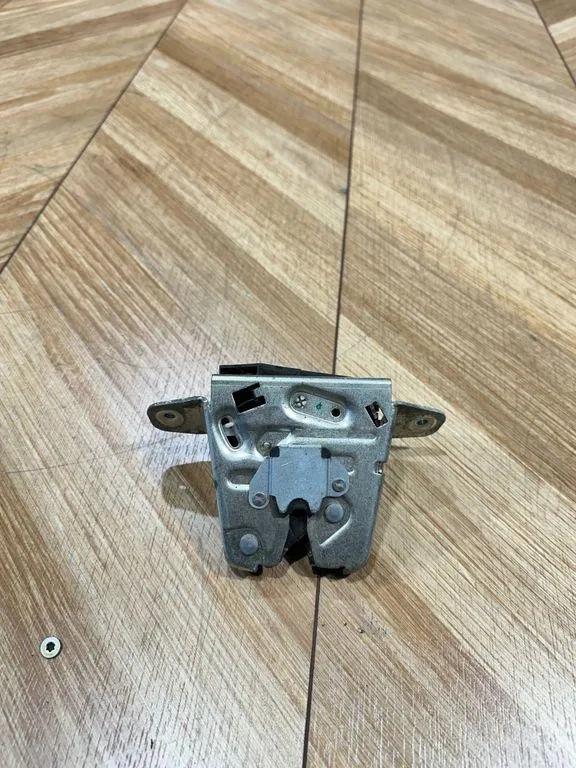 Heckklappenschloss MERCEDES-BENZ C (W206) C 200 (206.042) A2047400535