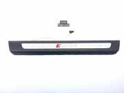 Schwellerverkleidung vorne links AUDI Q8 (4MN) RS FSI Mild Hybrid quattro 4M8947406B