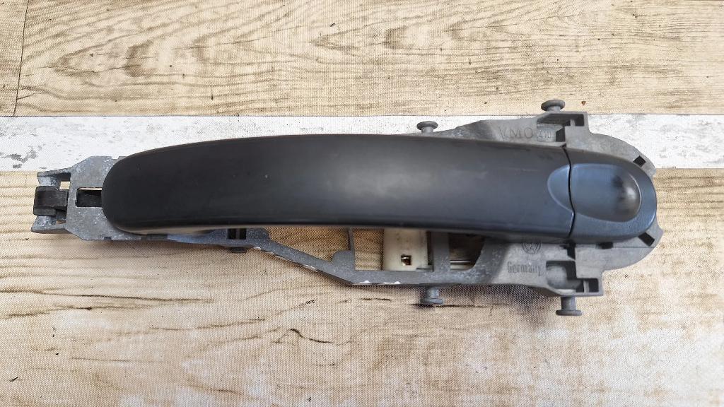 Türaußengriff hinten rechts VW GOLF PLUS (5M1, 521) 1.6 FSI 1K0837885