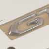 Original PSA Schriftzug hinten links Seitenwand 98313857DX Bild Original PSA Schriftzug hinten links Seitenwand 98313857DX