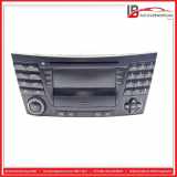Navigationssystem CD-Radio MERCEDES E-KLASSE S211 E 270 CDI 130 KW A2118275142 BE7036