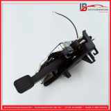 Pedalbelag für Bremspedal Feststellbremse MERCEDES BENZ E-KLASSE W212 E200 CDI 100 KW A2044201584