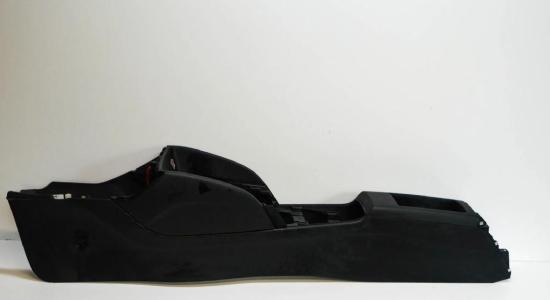 Mittelkonsole AUDI A3 Limousine (8VS, 8VM) 2.0 TFSI quattro 8V0863300A Bild Mittelkonsole AUDI A3 Limousine (8VS, 8VM) 2.0 TFSI quattro 8V0863300A