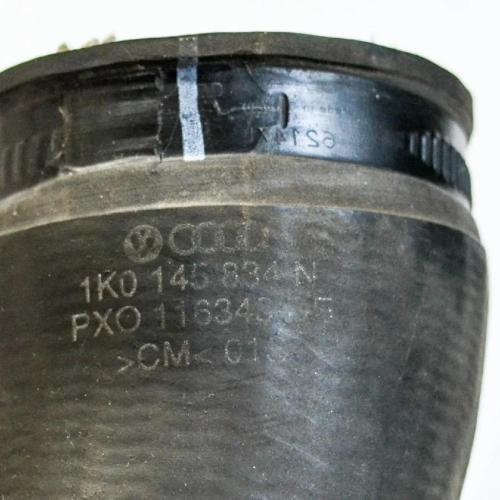 Ladeluftkühlerschlauch rechts SKODA OCTAVIAII (1Z3) 1.8 TSI 1K0145834N Bild Ladeluftkühlerschlauch rechts SKODA OCTAVIAII (1Z3) 1.8 TSI 1K0145834N