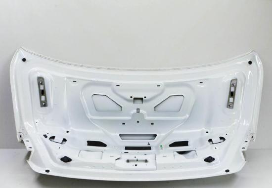 Heckklappe geschlossen Audi A8 (4H) 4H0827445B Bild Heckklappe geschlossen Audi A8 (4H) 4H0827445B