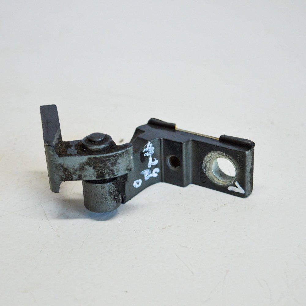 Türscharnier vorne rechts Audi A4 Avant (8E, B7) Bild Türscharnier vorne rechts Audi A4 Avant (8E, B7)