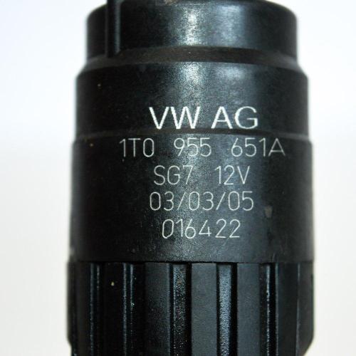 Elektromotor für Scheinwerferreinigung VW Golf V (1K) 1T0955651A Bild Elektromotor für Scheinwerferreinigung VW Golf V (1K) 1T0955651A