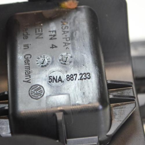 Andere Teile des Innenraums VW TIGUAN (AD1) 1.4 TSI 5NA887233 Bild Andere Teile des Innenraums VW TIGUAN (AD1) 1.4 TSI 5NA887233