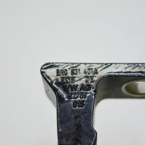 Türscharnier vorne links VW Tiguan I (5N) 5N0831401A Bild Türscharnier vorne links VW Tiguan I (5N) 5N0831401A