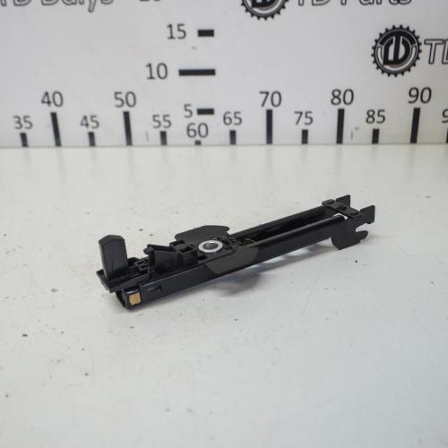 Gurtgeber vorne Skoda Superb II (3T) 8E0857833A Bild Gurtgeber vorne Skoda Superb II (3T) 8E0857833A