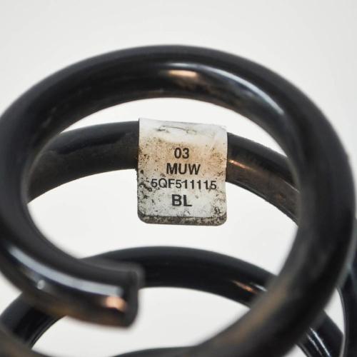 Schraubenfeder hinten links VW TIGUAN (AD1) 1.4 TSI 5QF511115BL Bild Schraubenfeder hinten links VW TIGUAN (AD1) 1.4 TSI 5QF511115BL