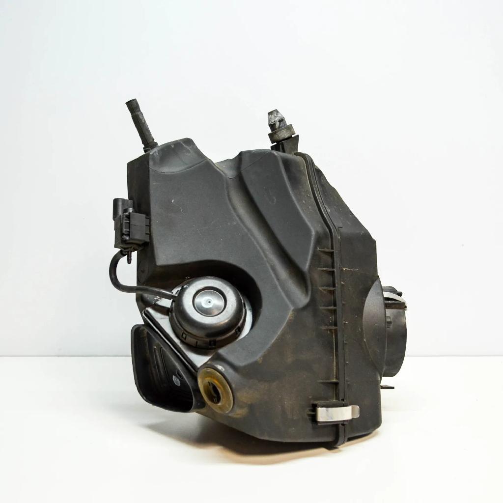 Luftfilterkasten AUDI A6 Avant (4F5, C6) 2.7 TDI quattro 4F0133837BB Bild Luftfilterkasten AUDI A6 Avant (4F5, C6) 2.7 TDI quattro 4F0133837BB