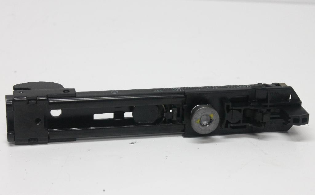 Gurtgeber vorne Skoda Octavia II (1Z) 1T0857819 Bild Gurtgeber vorne Skoda Octavia II (1Z) 1T0857819