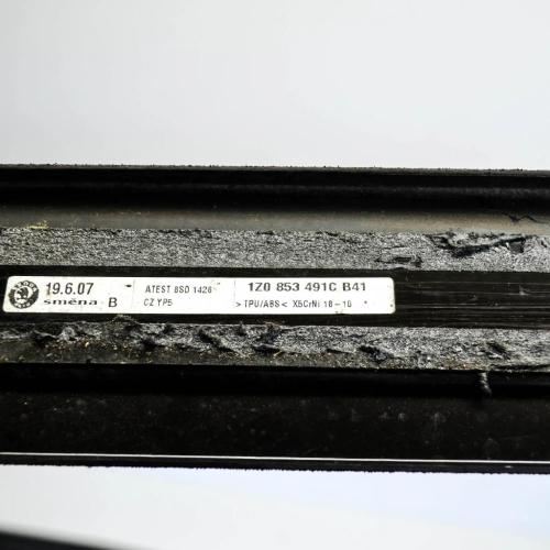 Seitenschweller Set SKODA OCTAVIAII (1Z3) 1.8 TSI 1Z0853491C 1Z0853492C Bild Seitenschweller Set SKODA OCTAVIAII (1Z3) 1.8 TSI 1Z0853491C 1Z0853492C