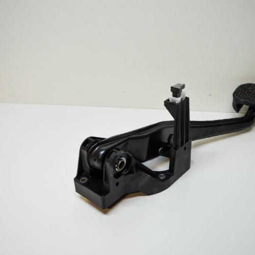 Bremspedal Mercedes-Benz CLA Coupe (C117) A2462900019 Bild Bremspedal Mercedes-Benz CLA Coupe (C117) A2462900019