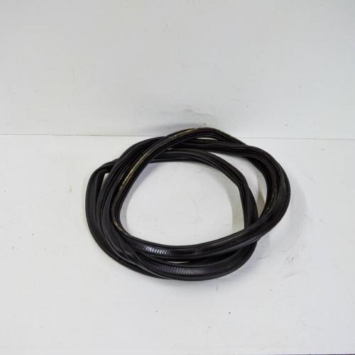 Dichtung für Koffer-/Laderaumklappe Audi A8 (4H) Bild Dichtung für Koffer-/Laderaumklappe Audi A8 (4H)