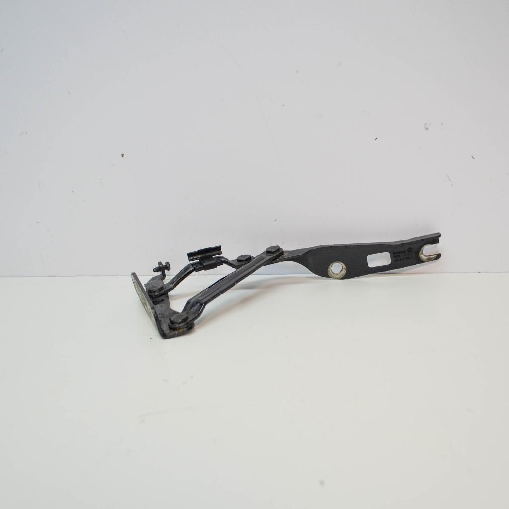 Motorhaubenscharnier rechts VW Eos (1F) 1Q0823302C Bild Motorhaubenscharnier rechts VW Eos (1F) 1Q0823302C