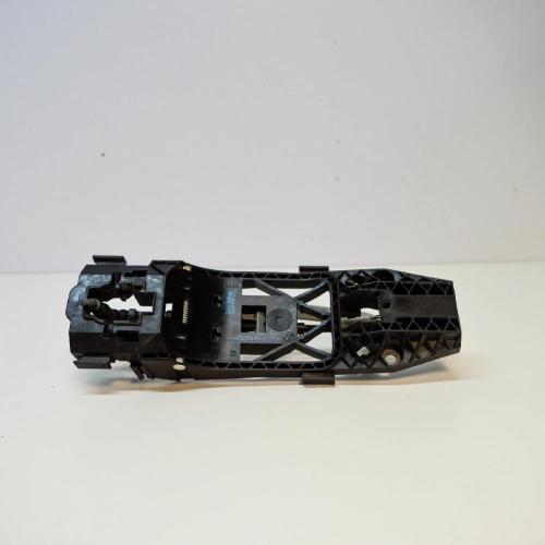 Türgriffinnenrahmen vorne links SKODA SUPERB II (3T4) 1.6 TDI 5N0839885H Bild Türgriffinnenrahmen vorne links SKODA SUPERB II (3T4) 1.6 TDI 5N0839885H