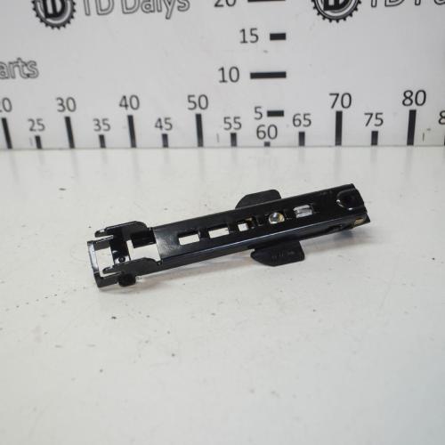 Gurtgeber vorne Skoda Superb II (3T) 8E0857833A Bild Gurtgeber vorne Skoda Superb II (3T) 8E0857833A